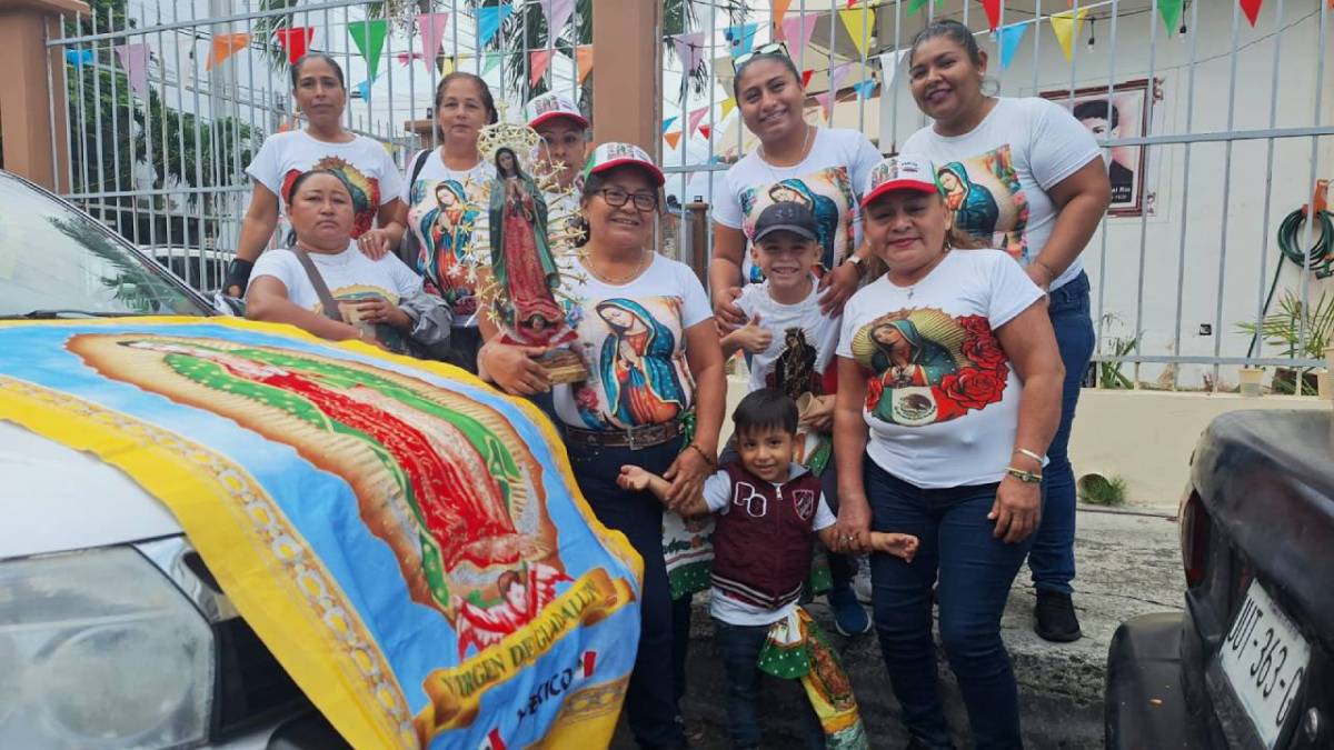 Grupo de peregrinas en Cancún.