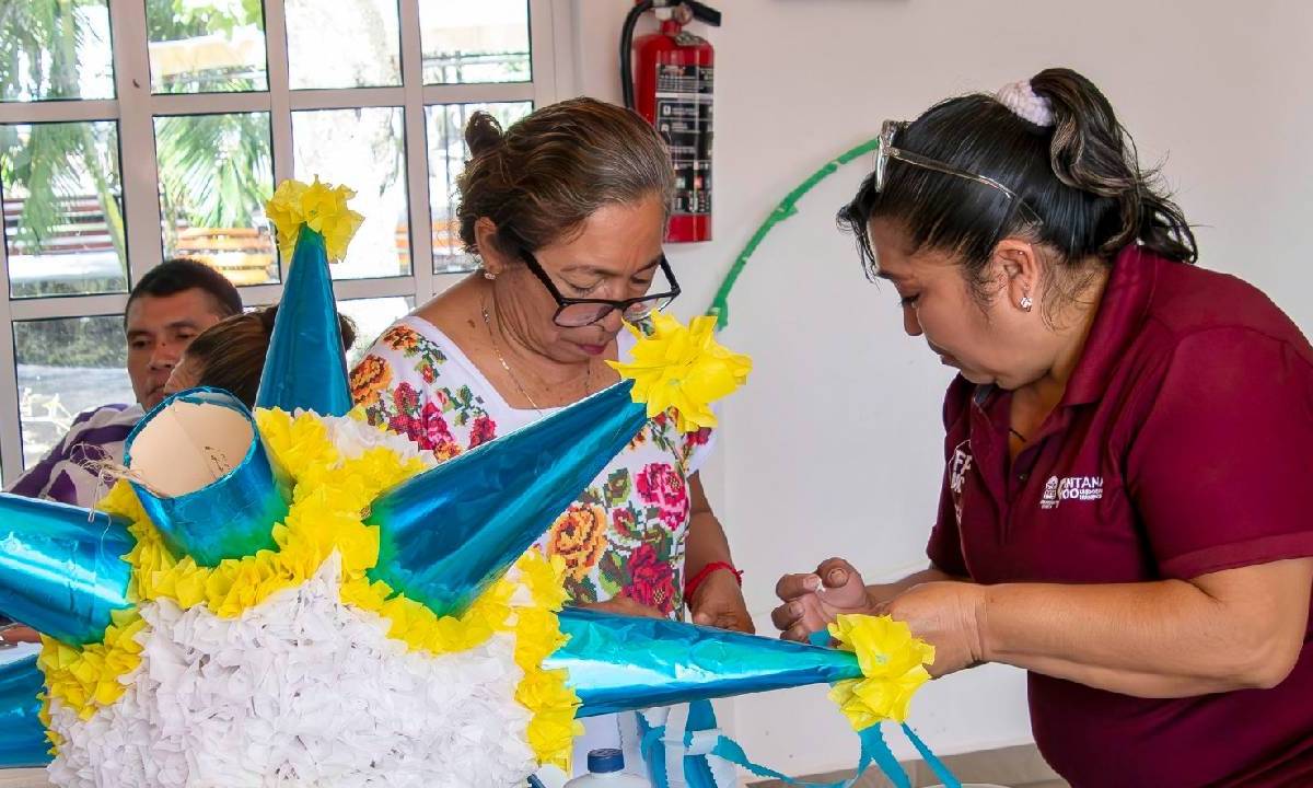 El curso “Piñatas en Cartonería” es para todo público mayor de 15 años.