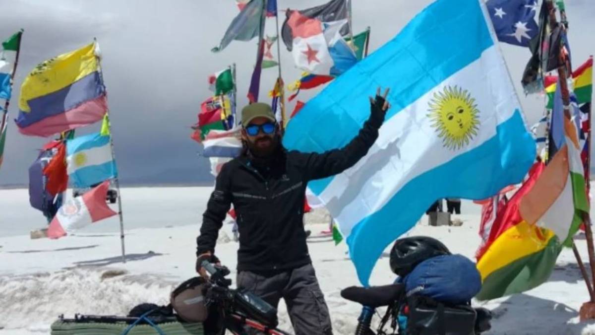 El ciclista argentino Roberto Manzanares.