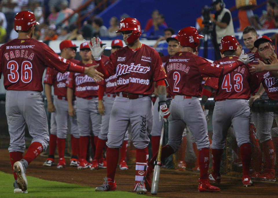 Los Diablos Rojos ganaron 6-1 a los Tigres de Quintana Roo en el primer duelo del año en Cancún de la Liga Mexicana de Béisbol