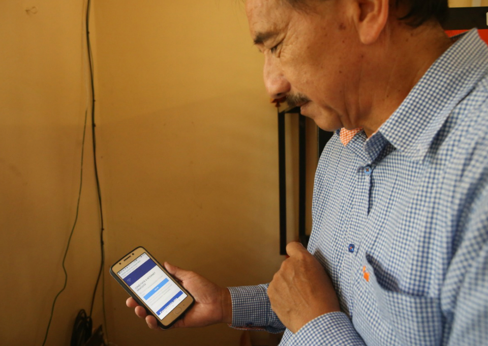 Las limitaciones de internet, que aún no llega a muchas comunidades rurales, mantiene en condiciones de atraso a muchos estudiantes de secundaria y bachillerato