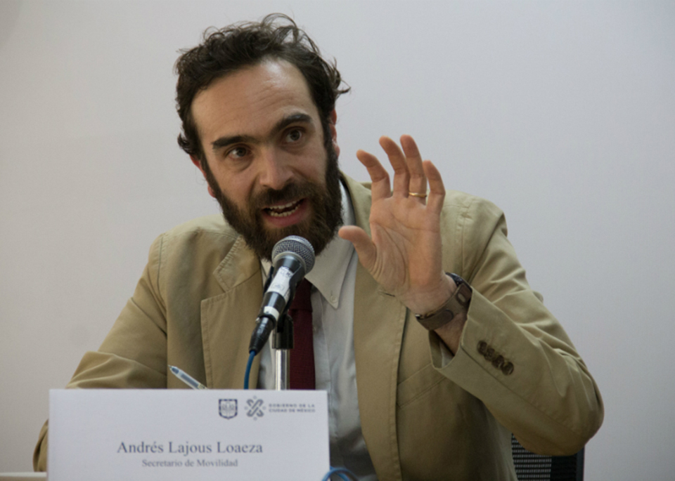 En la Ciudad de México, a partir del 2 de mayo, podrán renovar en línea la licencia de conducir tipo “A” y la Tarjeta de circulación, lo que permitirá ahorros económicos y de tiempo al ciudadano y a servidores públicos.