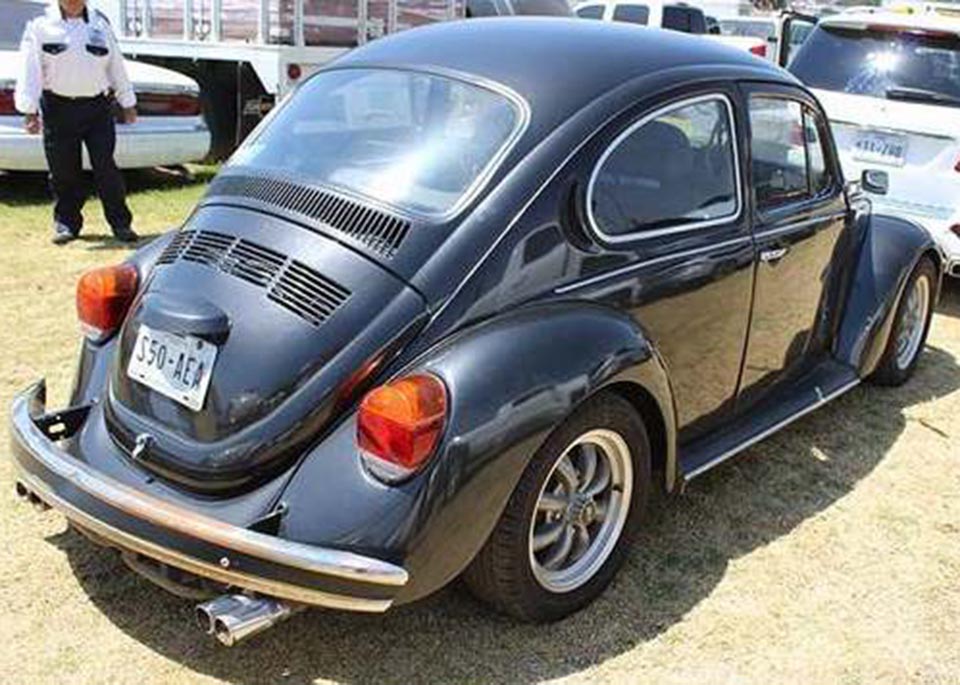 ¿Te sobran 10 mil pesos? Puedes comprarte este vocho en la subasta de autos del SAE