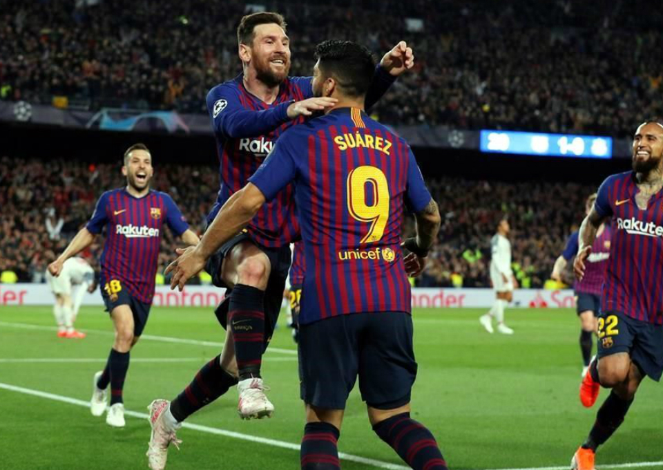 Lionel Messi alcanzó la barrera de los 600 goles con el Barcelona al anotar dos veces este miércoles en la victoria 3-0 ante Liverpool.