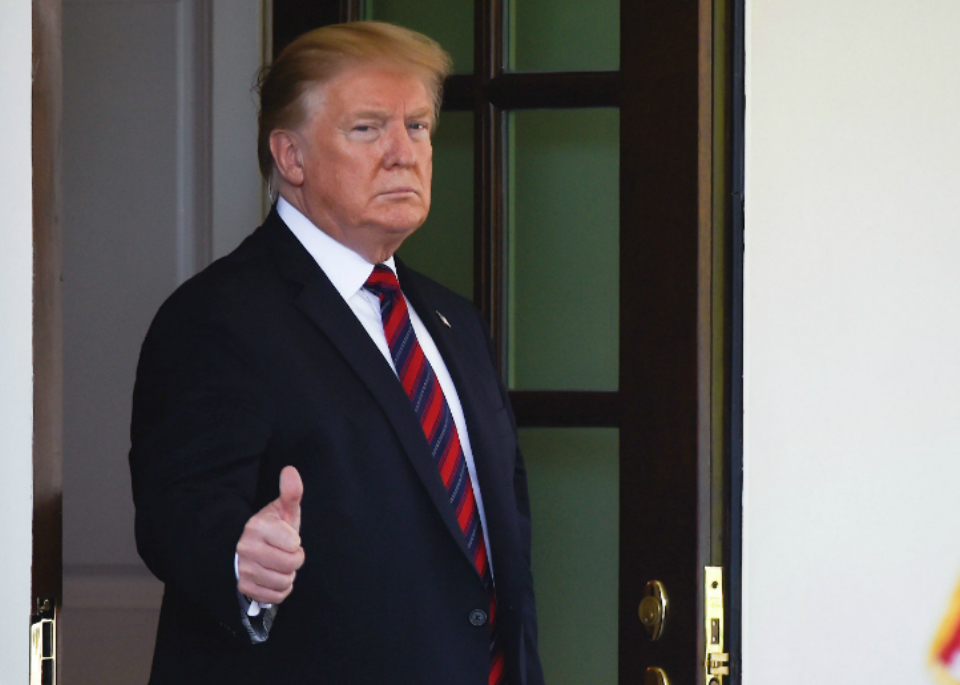 Donald Trump, dijo este viernes que una conversación telefónica con su par ruso Vladimir Putin se centró en la ayuda humanitaria para Venezuela.