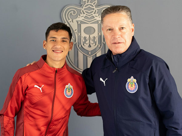 Carlos Uriel Antuna es el nuevo fichaje de las Chivas