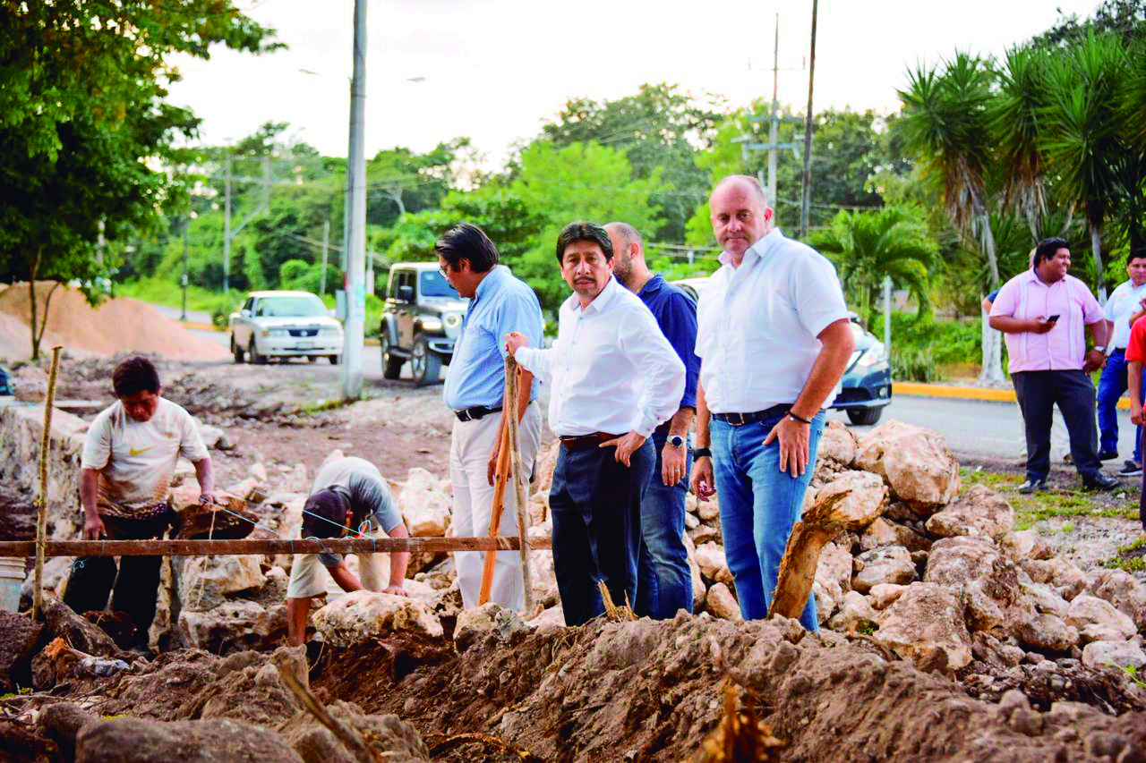 Supervisa Víctor Mas obras en 4 poblaciones