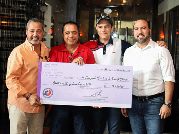Agradecen compromiso de los bomberos de Puerto Morelos