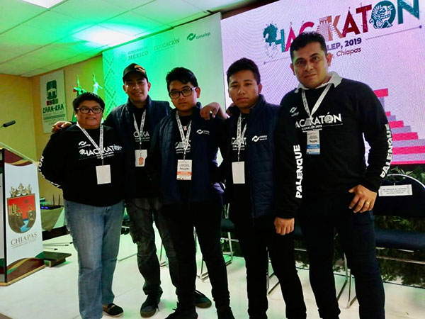 CONALEP Quintana Roo fortalece las competencias en líderes creativos