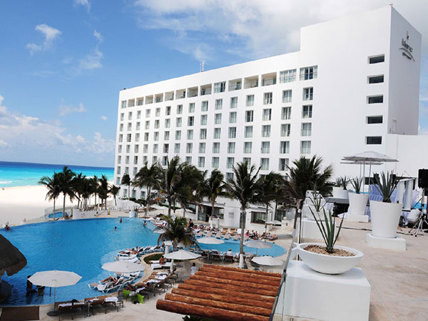 Firman alianza Best Day Travel Group y Grupo Palace Resorts