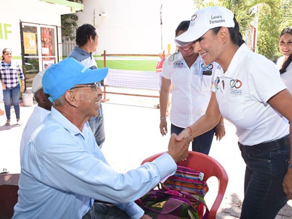 Con políticas protege Laura Fernández a los grupos más vulnerables