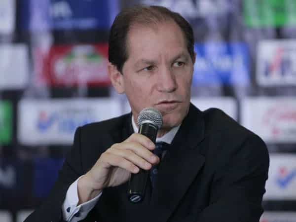 Querétaro anuncia salida de Jaime Ordiales, quien llegaría a Cruz Azul