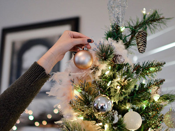 Pino natural o artificial, elige la mejor opción esta Navidad