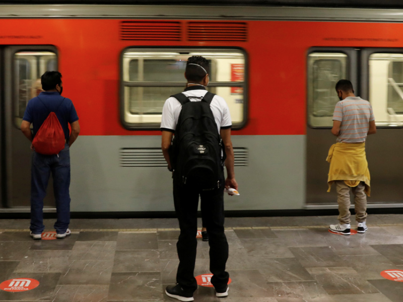 Se descarrila tren de la Línea 3 del Metro