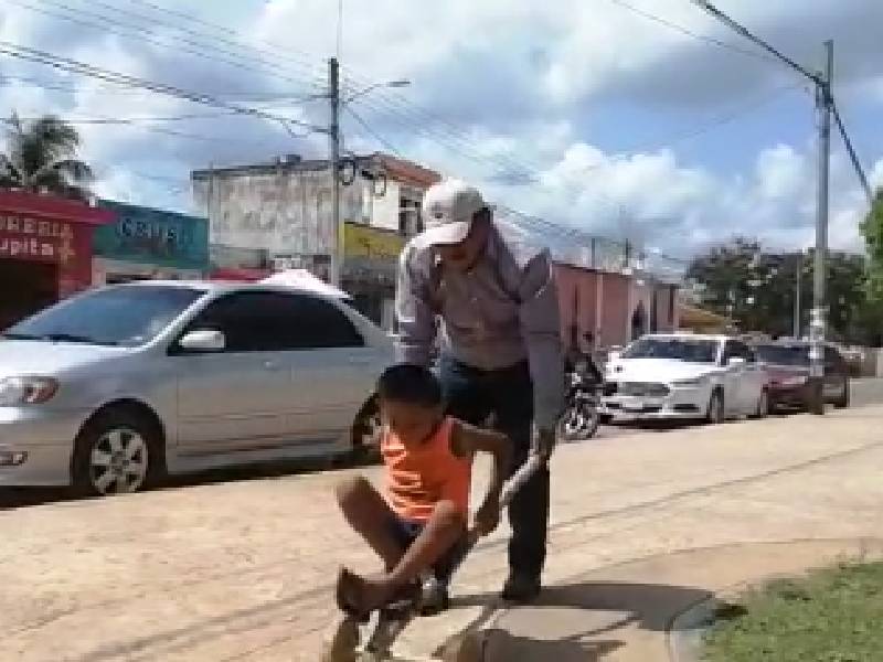 Celebran el día del niño con juegos tradicionales en José María Morelos