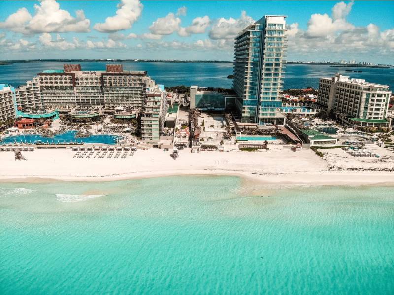 Confían hoteleros en continuar en amarillo