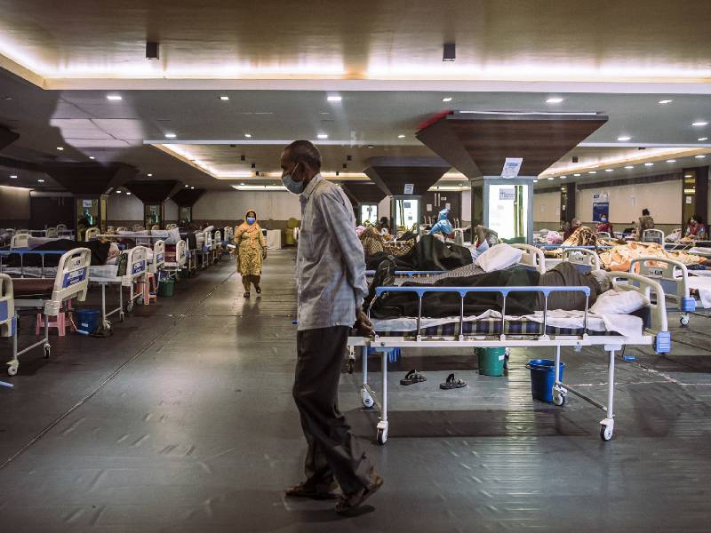 India se encuentra en su segunda crisis por Covid-19, pues el país asiático ha registrado una nueva cifra récord de infecciones diarias