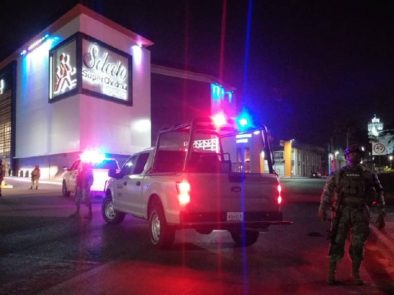 Movilización en zona hotelera por el hallazgo de auto con explosivos