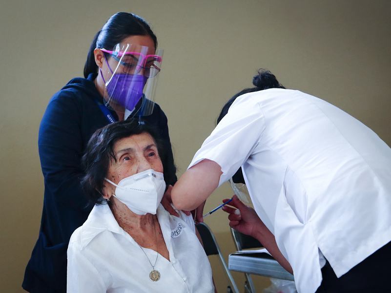 Obrador se vacunará para dar el ejemplo