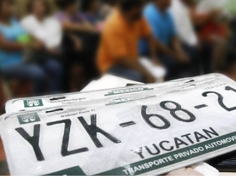 Retrasan iniciativa de placas vehiculares permanentes en Yucatán
