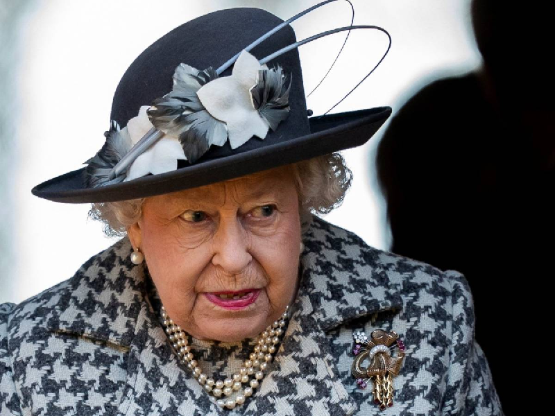 Rompe Isabel II silencio tras la muerte de Felipe