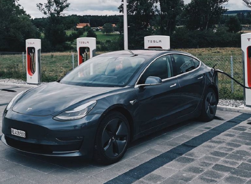 Tesla es ahora la fabricante de autos con más valor del mercado