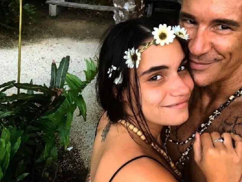 fernando carrillo y su novia