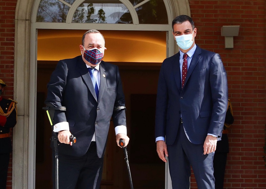 Guatemala comprará cinco hospitales Covid-19 de campaña en España