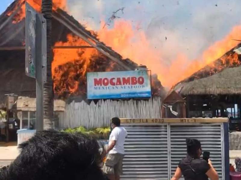 se incendia palapa en isla mujeres