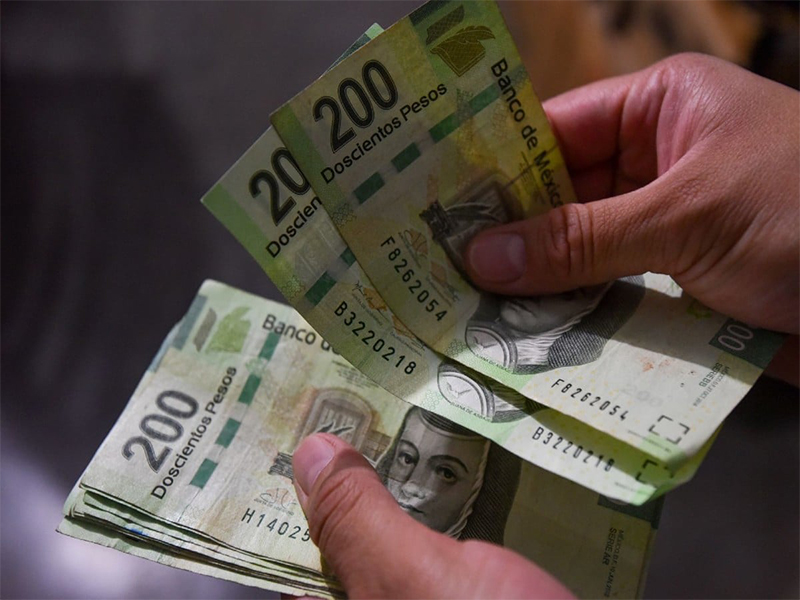 Inegi estima que la economía creció hasta 20.6% en abril