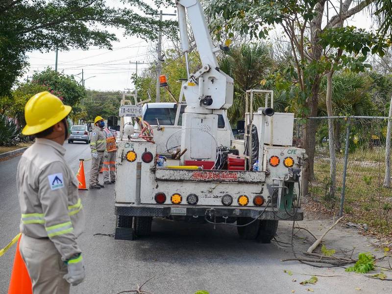 CFE está listo para la época de huracanes