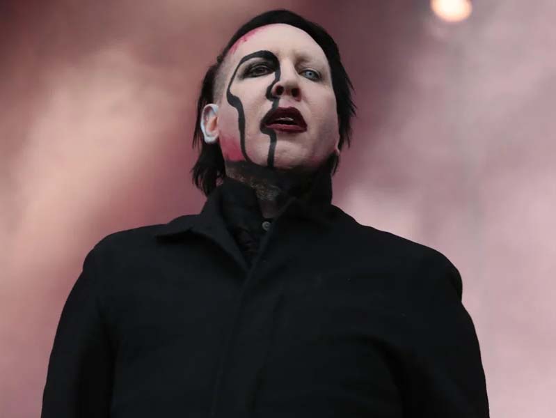 Emiten una orden de arresto contra Marilyn Manson