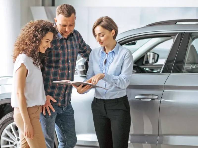 Caen 12.5% las ventas de autos nuevos