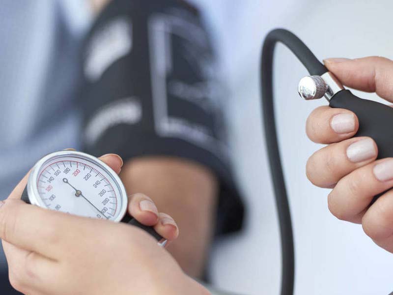 RIESGOS DE LA PRESION ARTERIAL