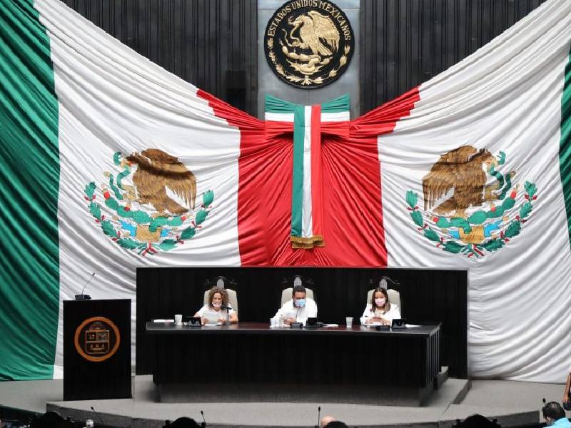 Rechazan la ley de maternidad de Quintana Roo