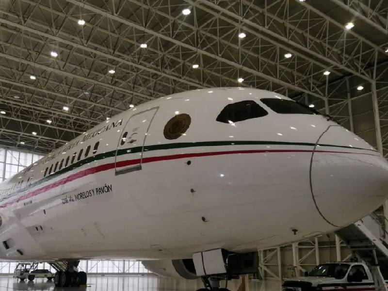 Trasladan avión presidencial de Gobierno de México a Victorville, California