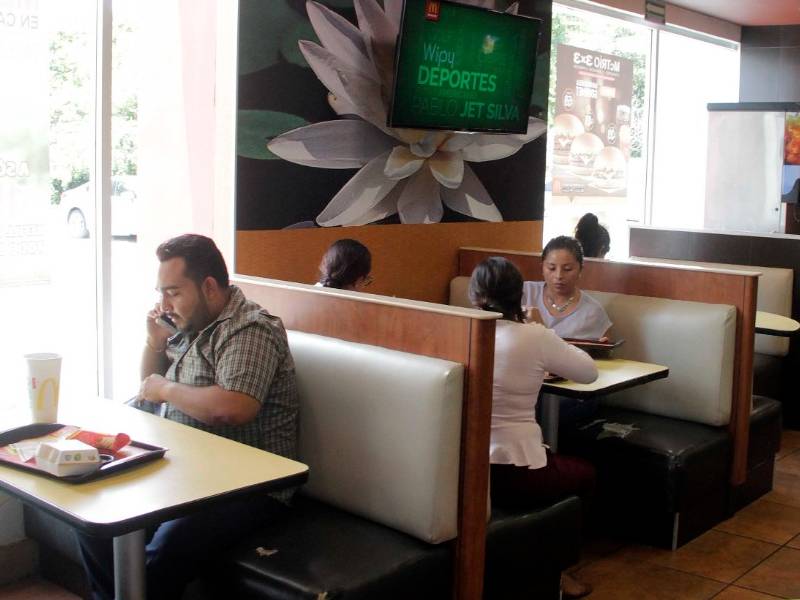 Visitantes nacionales salvan a restaurantes
