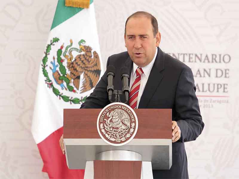 AMLO exhibirá a Rubén Moreira y después lo denunciará