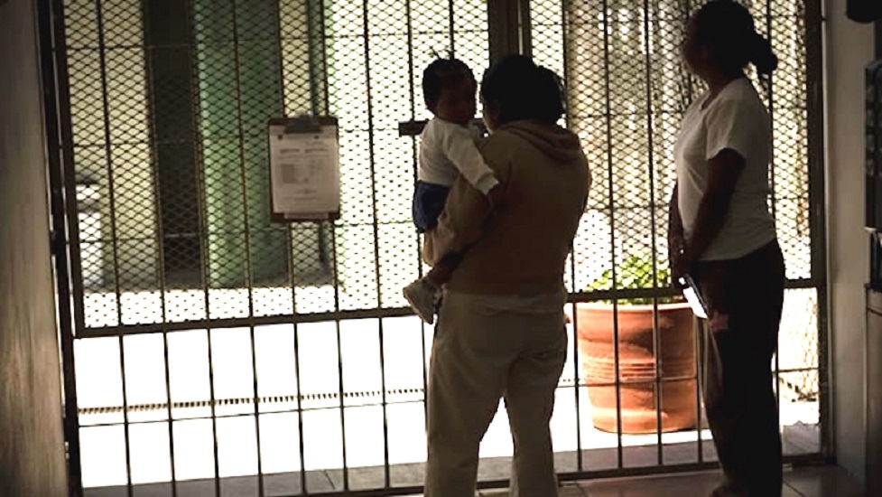 Madres en cárceles sufren violaciones a sus derechos