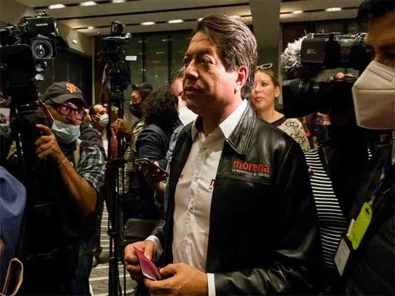 Dirigencia y senadores de Morena plantean ruta rumbo al 2022