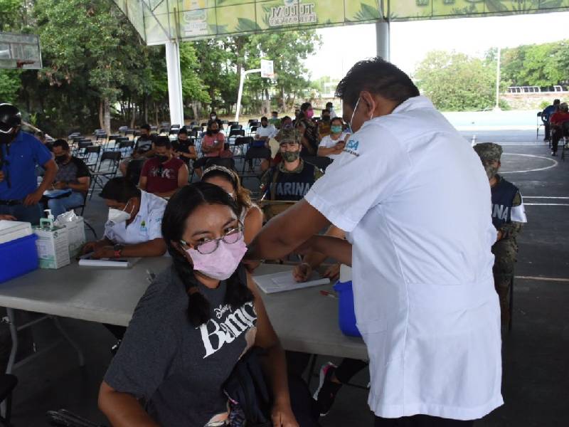 Avanza en Tulum vacunación contra Covid-19 para chavorrucos