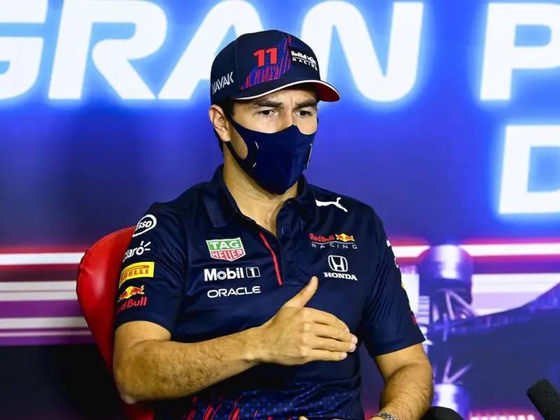 Checo Pérez marca mejor tiempo en la segunda práctica del GP de Azerbaiyán