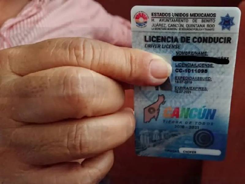 Detectan la venta de licencias falsas en Cancún