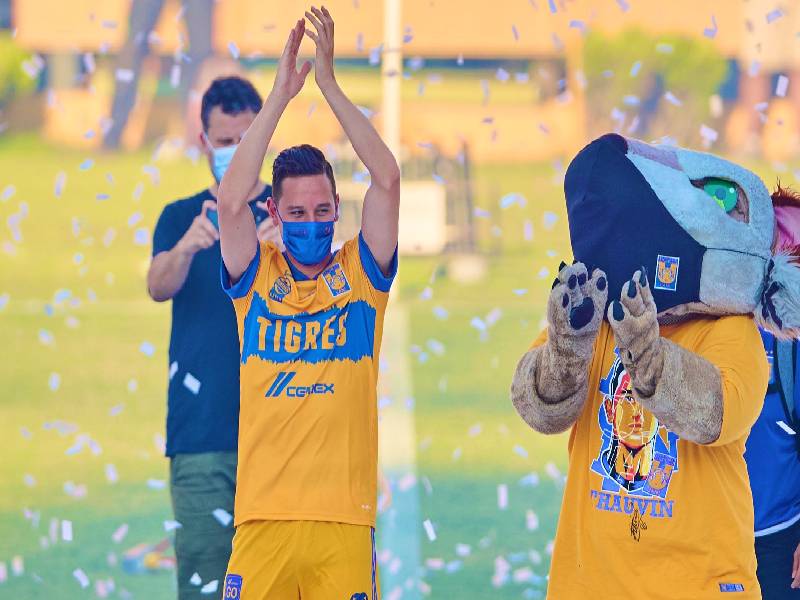 Fotos. Así fue la presentación de Tigres a Florian Thauvin, el nuevo refuerzo del equipo