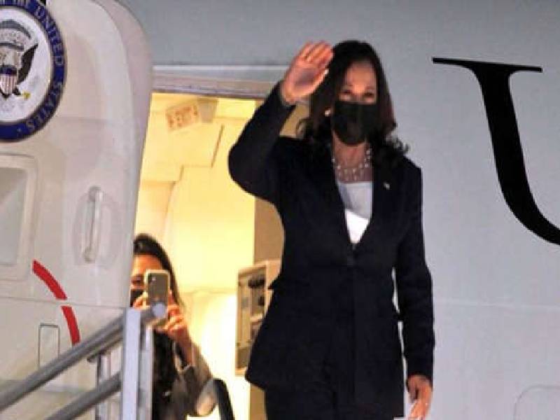 Kamala Harris cede a presión; visitará frontera EU con México