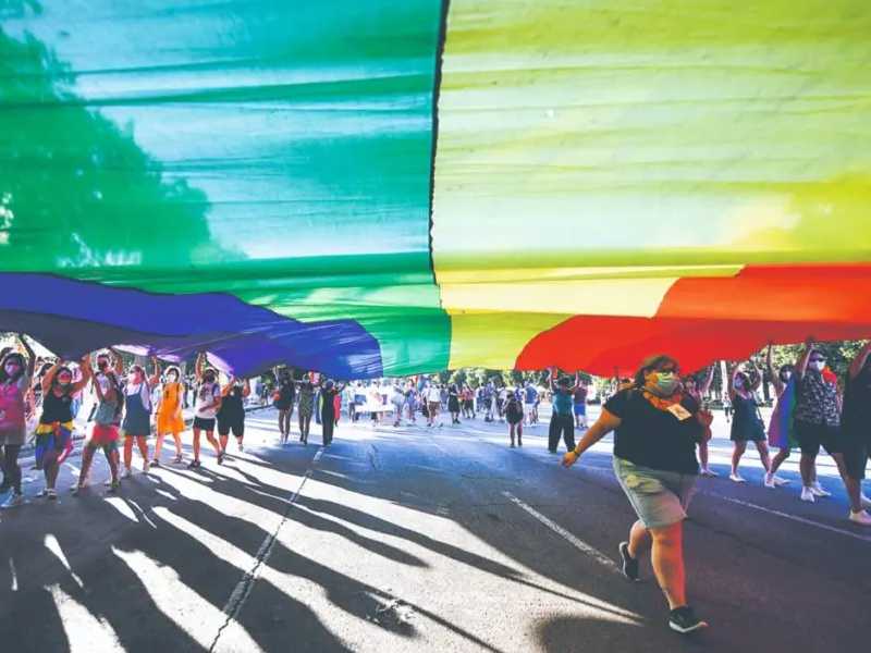 Celebran alrededor del mundo diversidad y lucha por la igualdad