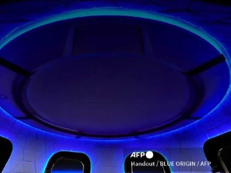 Viaje al espacio con Jeff Bezos vendido por 28 millones de dólares