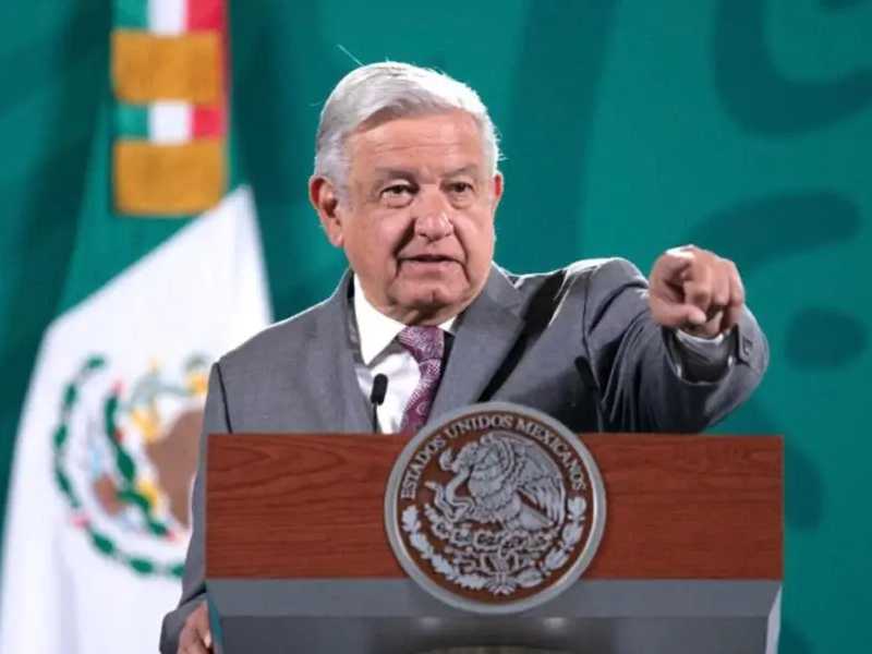 Quieren poner a pelar a Claudia con Marcelo, asegura AMLO