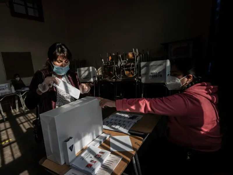 Elecciones en Perú apuntan hacia la izquierda progresista