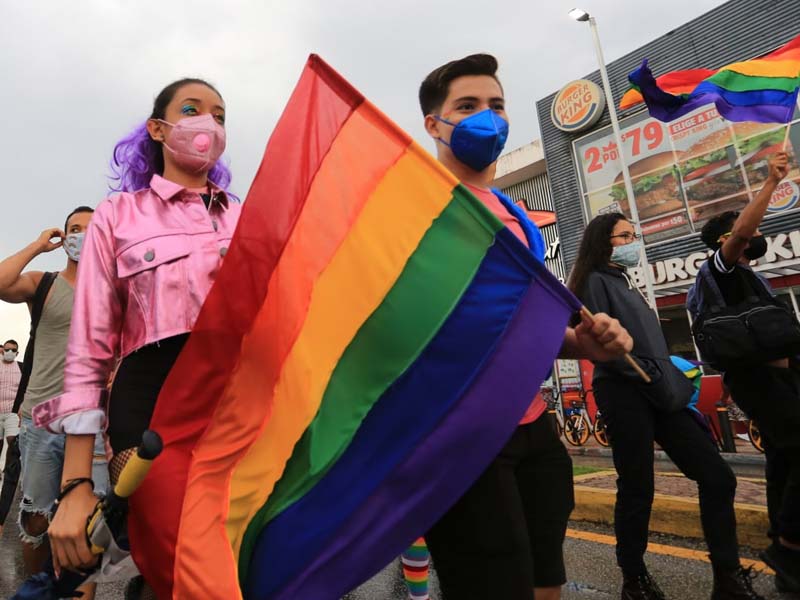 Se realiza en Playa del Carmen marcha del Orgullo LGBT+